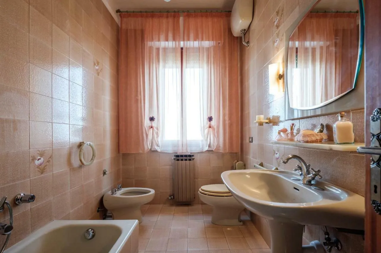 La Terrazza Del Bimbo Villa Fucecchio 0*,  Olaszország
